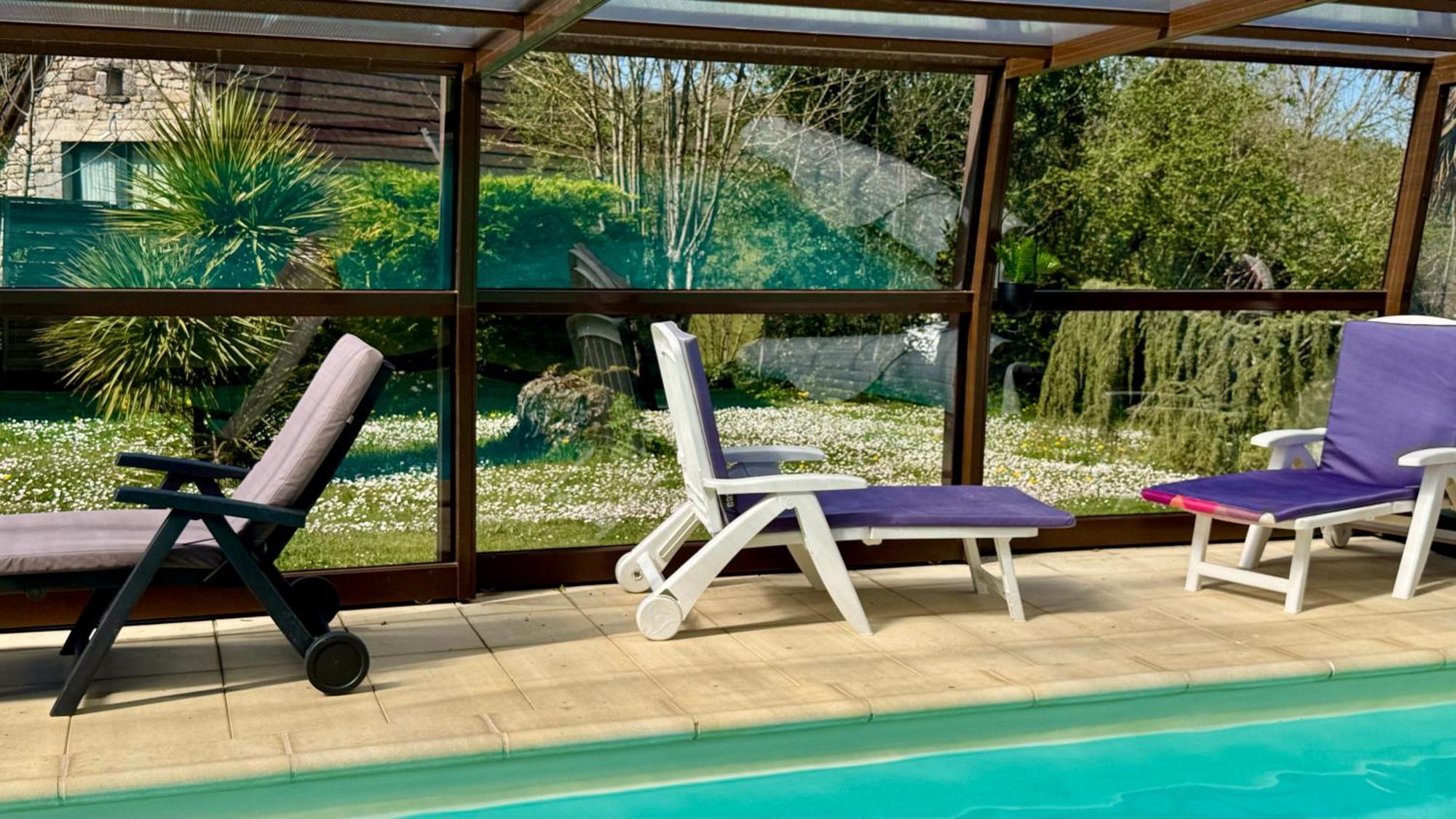 Maison De Charme Piscine Couverte Chauffee Mayrinhac-Lentour Экстерьер фото